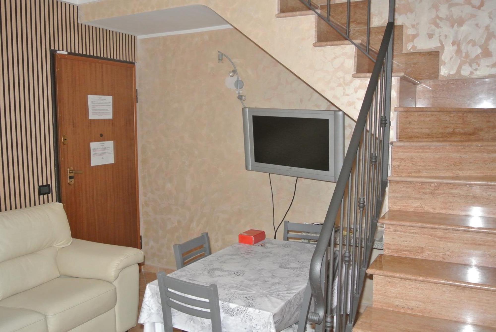 Enza-Home-In-Roma Εξωτερικό φωτογραφία